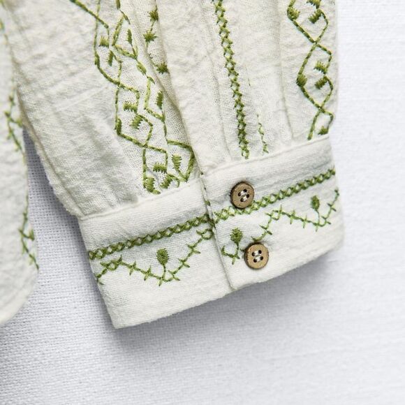 ZARA EMBROIDERED BLOUSE WITH WOODEN BUTTONS - Picture 5 of 8
